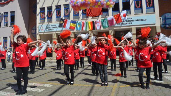 23 Nisan Ulusal Egemenlik ve Çocuk Bayramı Çeşitli Etkinliklerle  Kutlandı.