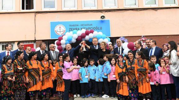 Vali Yücel Yavuz İlk Zili Çalarak 2018-2019 Eğitim Öğretim Yılı Başladı.