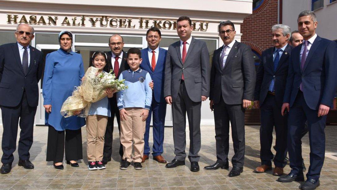 Hasan Ali Yücel'de Özel Öğrenciler İçin Destek Eğitim Odası Hizmete Açıldı
