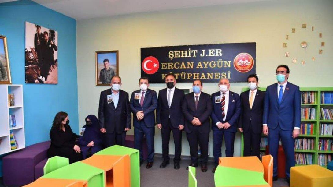 Şehit Ercan Aygün'ün Adı Okul Kütüphanesine Verildi