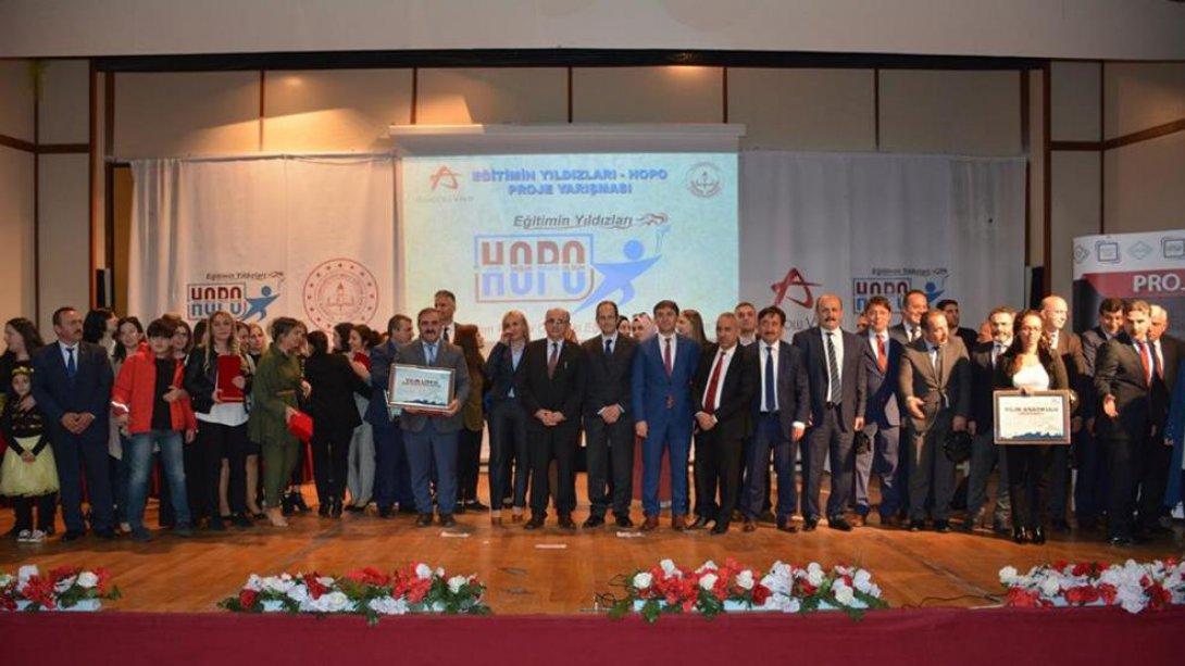 Eğitimin Yıldızları HOPO Projesi Yılın Ödüllerini Ortahisar Aldı.